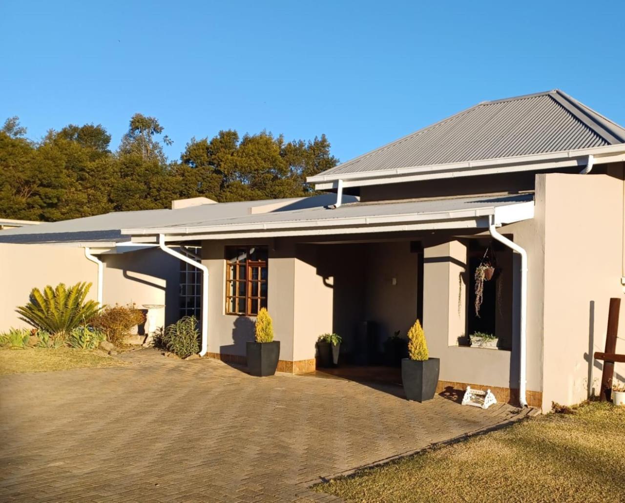 Pensjonat Drakensberg Mountain Retreat Bergville Zewnętrze zdjęcie